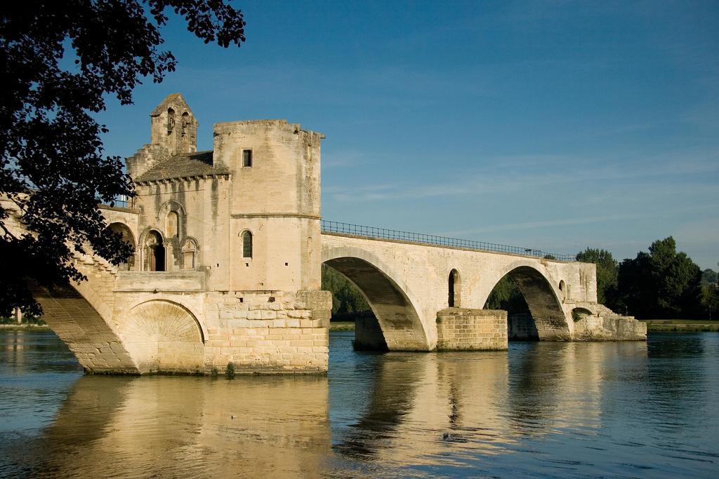 Le Clos Martin Eyragues ภายนอก รูปภาพ
